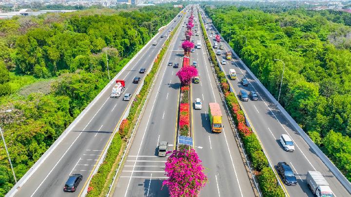 Jasamarga Percantik Jalan Tol Sedyatmo ke Bandara Internasional Soekarno-Hatta